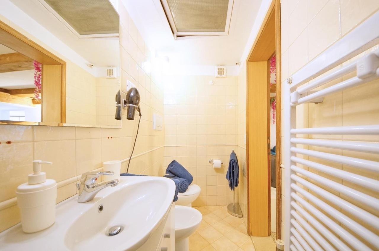 Campo San Polo Apartment Rialto Венеція Екстер'єр фото