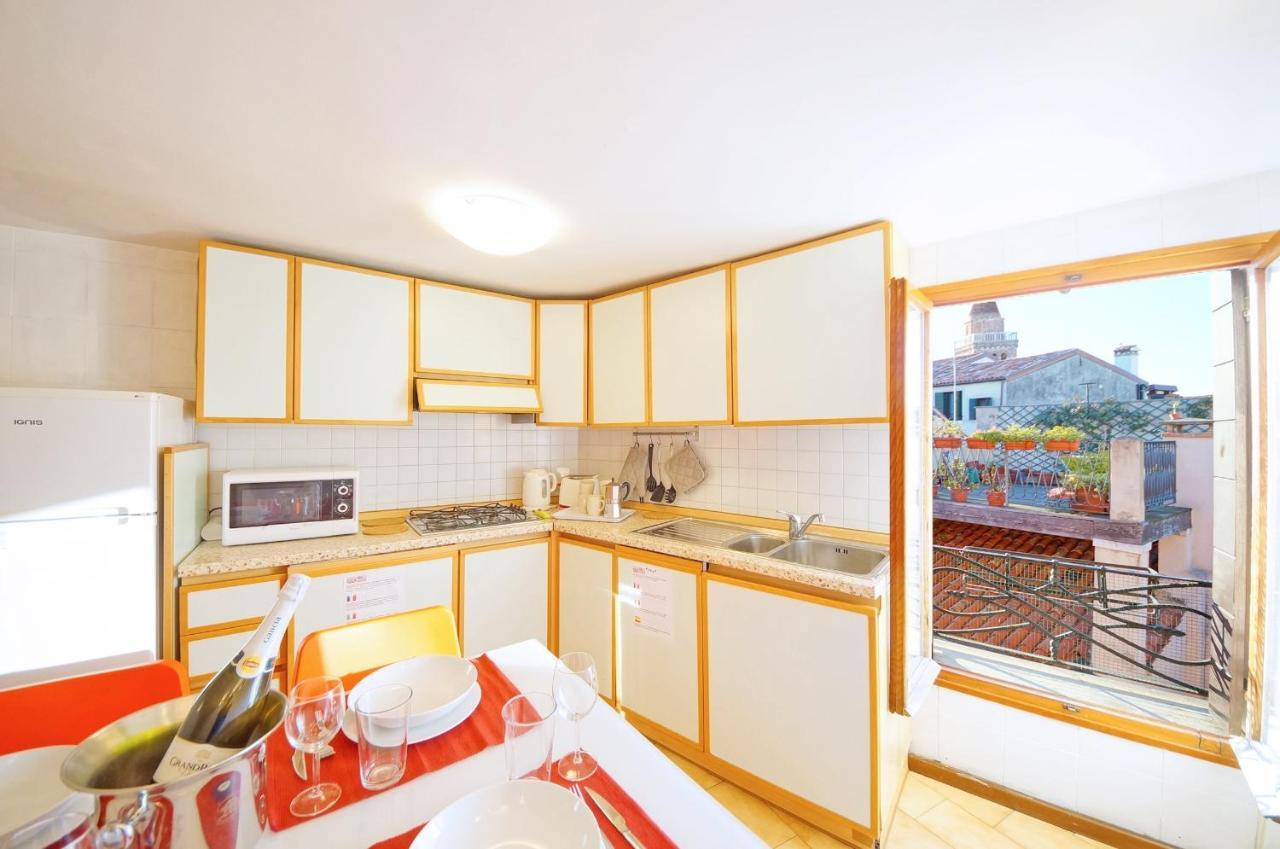 Campo San Polo Apartment Rialto Венеція Екстер'єр фото
